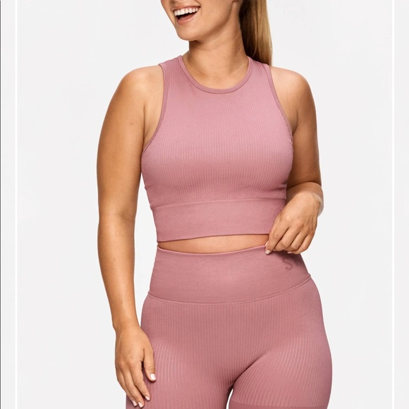 NWT Stronger Seamless Leggings Size Small color Rose *selling top separately* - Picture 6 of 10